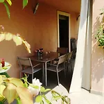 Гостевой дом Casa Di Sissy Con Piscina Privata - Zona Igea Акви Терме
