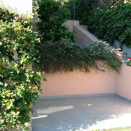 Casa Di Sissy Con Piscina Privata - Zona Igea 게스트하우스
