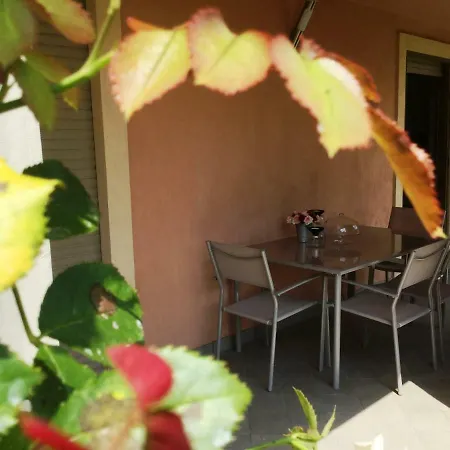 Casa Di Sissy Con Piscina Privata - Zona Igea ゲストハウス アックイテルメ